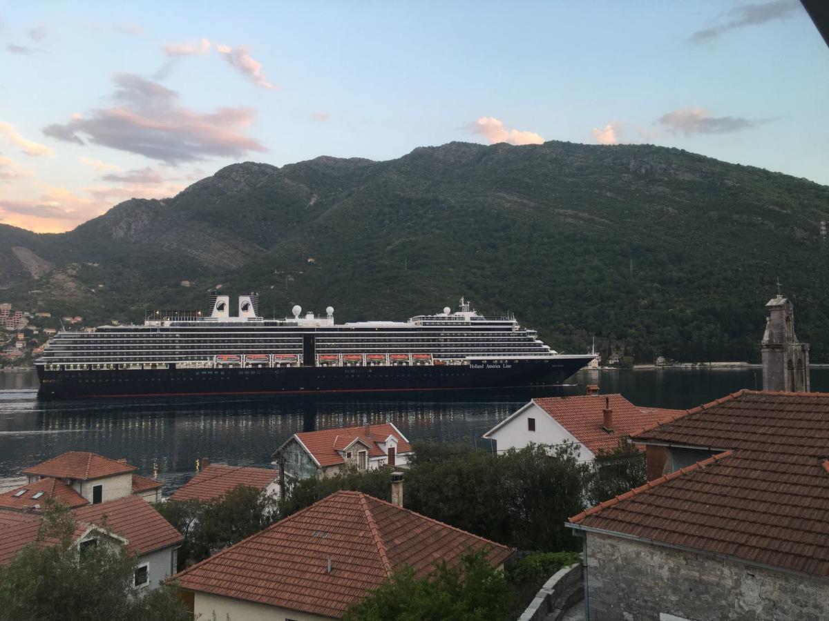 Tale House Montenegro ติวัต ภายนอก รูปภาพ